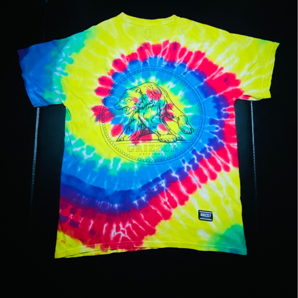 Grizzly shirts tie die size Large